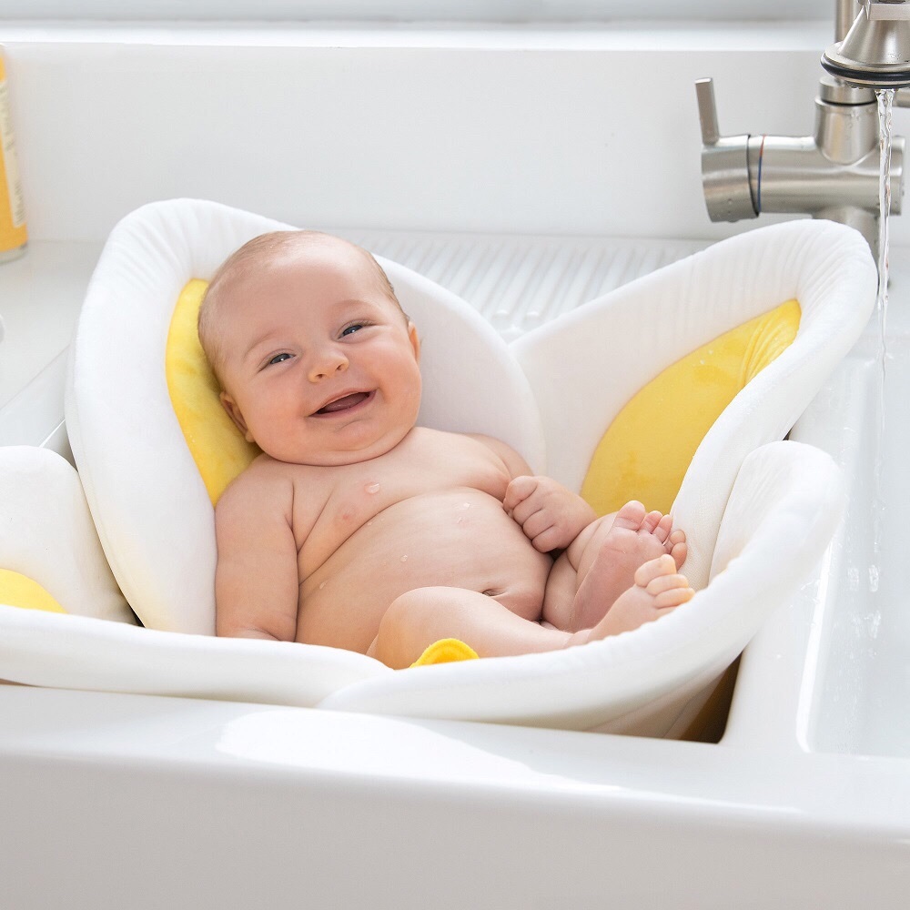 Blooming Bath Lotus Yellow + White - Picture 2 of 10